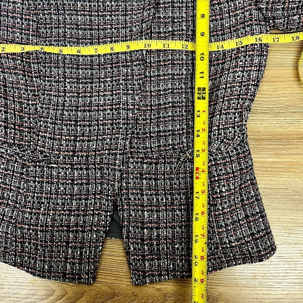 NEW White House Black Market Tweed Moto Jacket Classic Navy w/ Flora - Size 00 - Picture 8 of 8